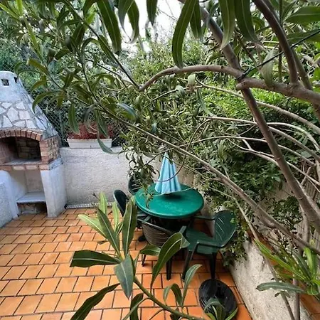 Apartment Triplex T4 83m2 Vue Avec Le Patio Et L'arrivee Autonome Bandol